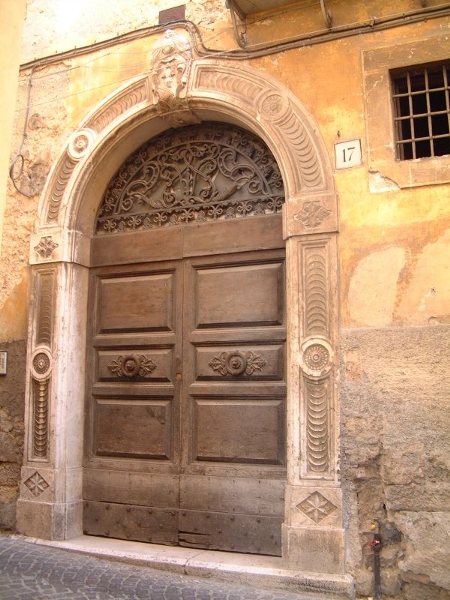 Portali e chiavi di volta